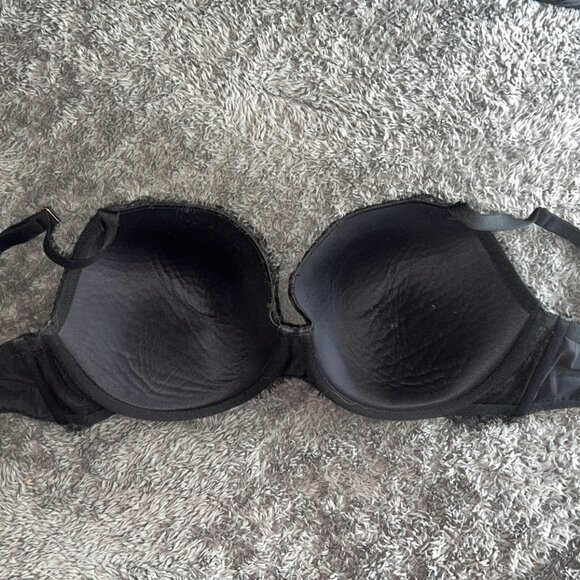 Black Lace Victoria Secret Bra 36DDD - Picture 2 of 3